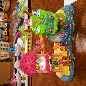 Hatchimals Colleggtibles Tropical Island Party Playset